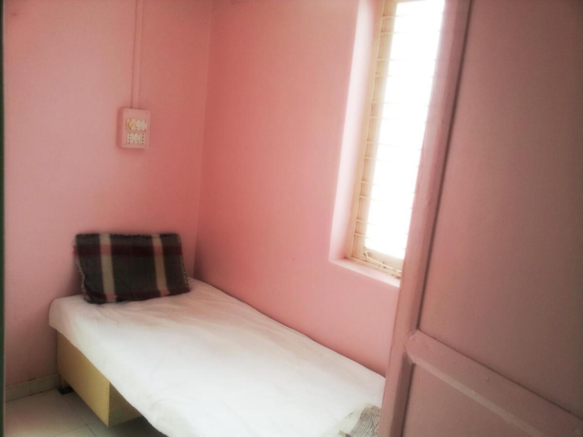 נאסיק Shree Balaji Guest House חדר תמונה